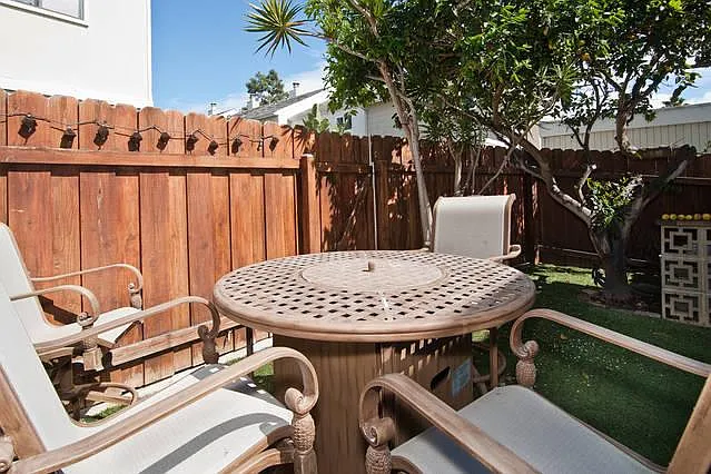 833 Del Mar Downs Rd — Photo 2