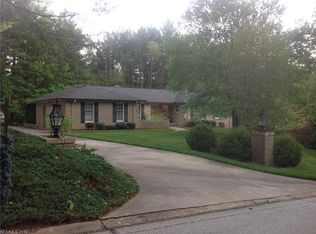 6 Tree Top Dr, Arden, NC 28704