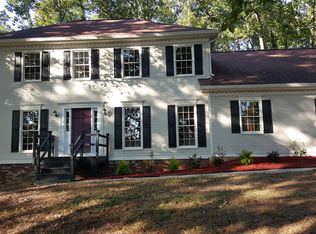 1695 Ridgefield Dr, Roswell, GA 30075