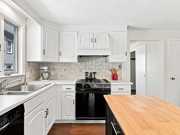 5th image of 24 Carter St