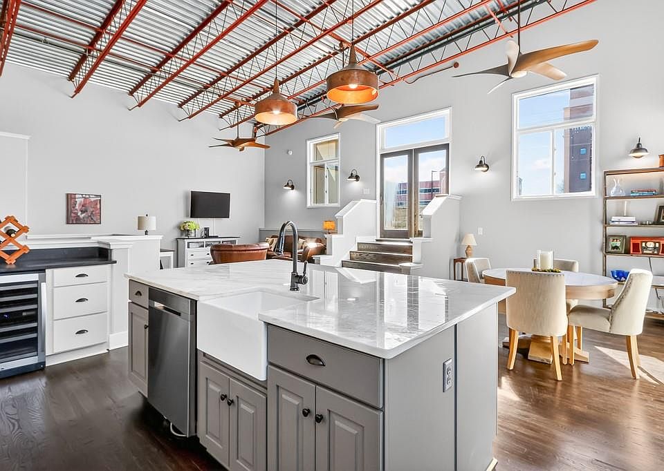 1st image of 205 Johnson Ave #217