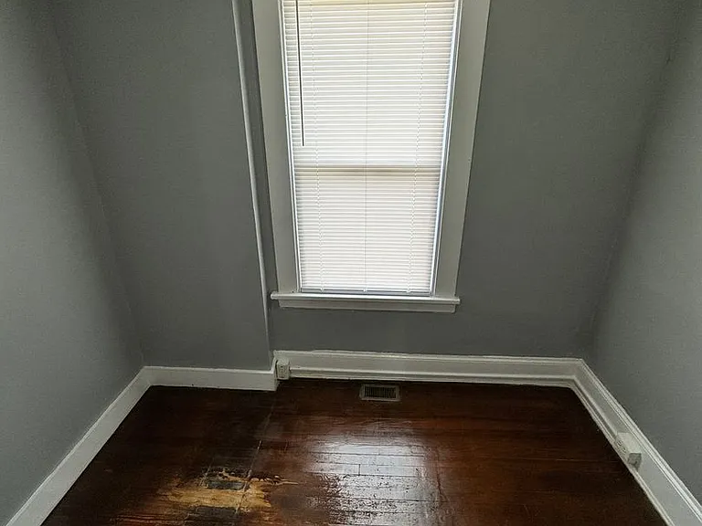1415 Williamsburg Rd — Photo 5