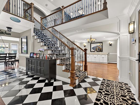 4th image of 322 Rose Lane