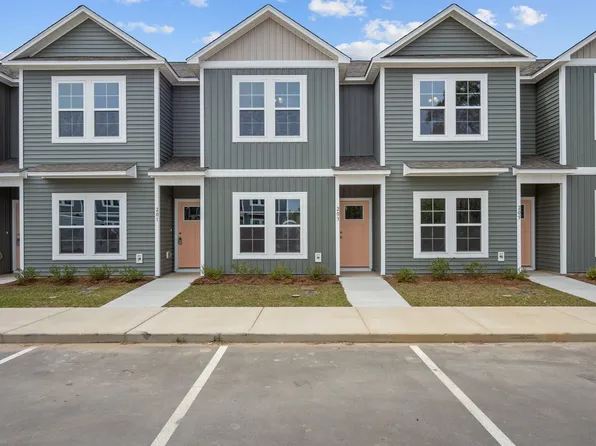 203 Loren Rd, Hubert, NC 28539