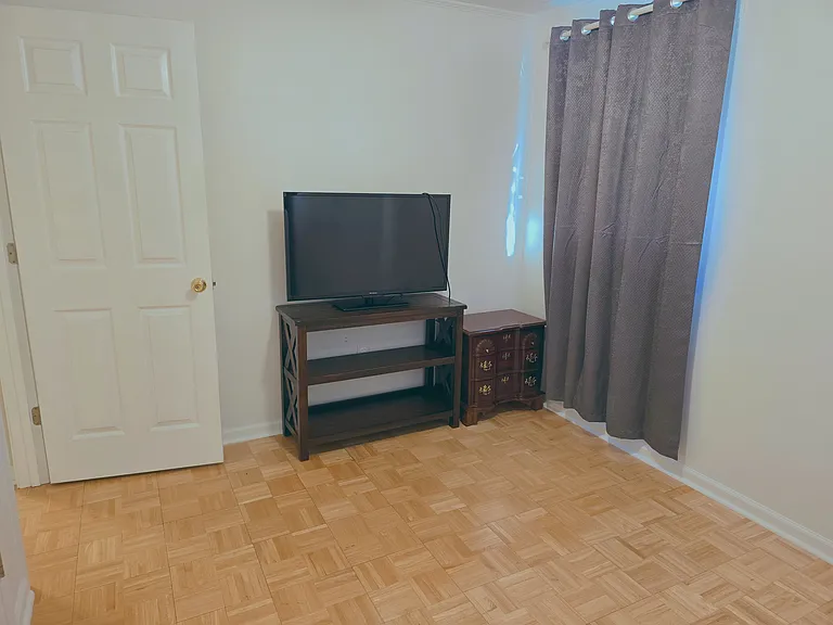 726A S Main St — Photo 13