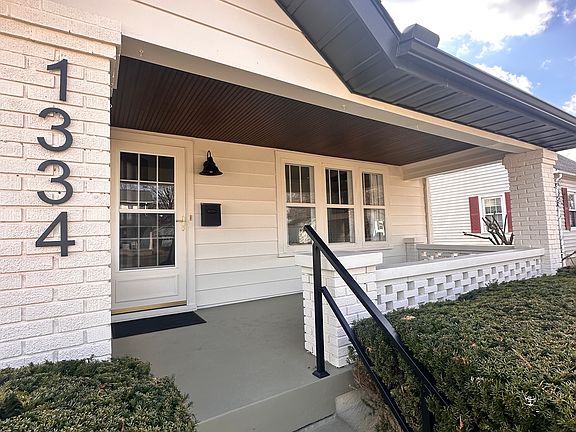 5th image of 1334 Oakdale Ave