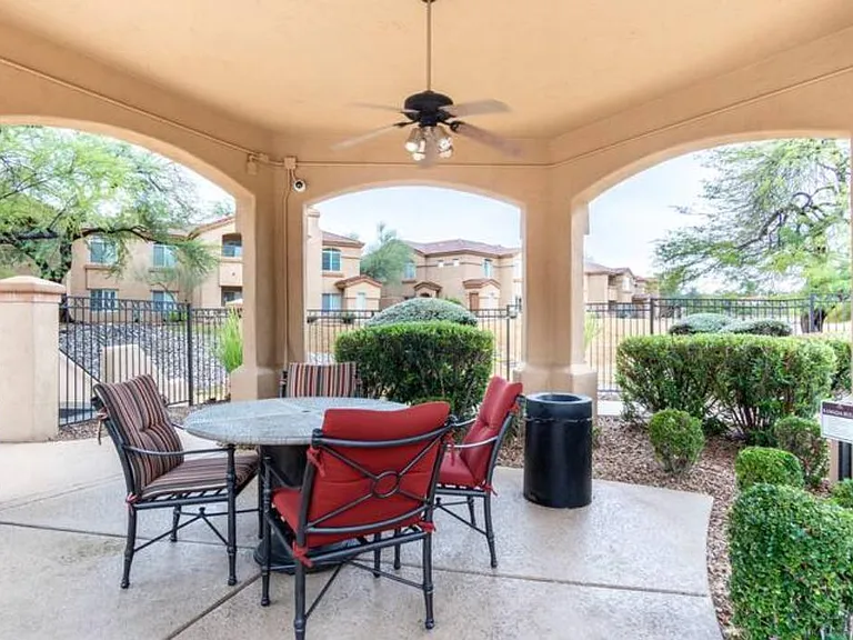 7050 E Sunrise Dr — Photo 25