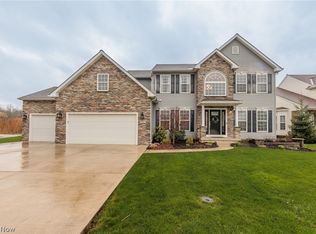 32883 Walnut Dr, Avon, OH