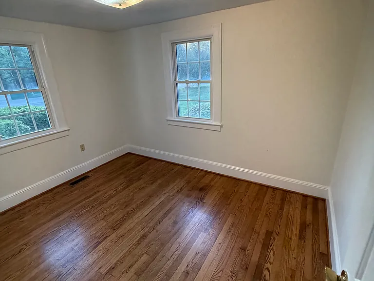 10891 Franklin St — Photo 11