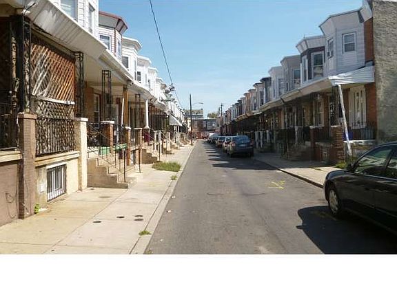 3rd image of 627 E Wensley St