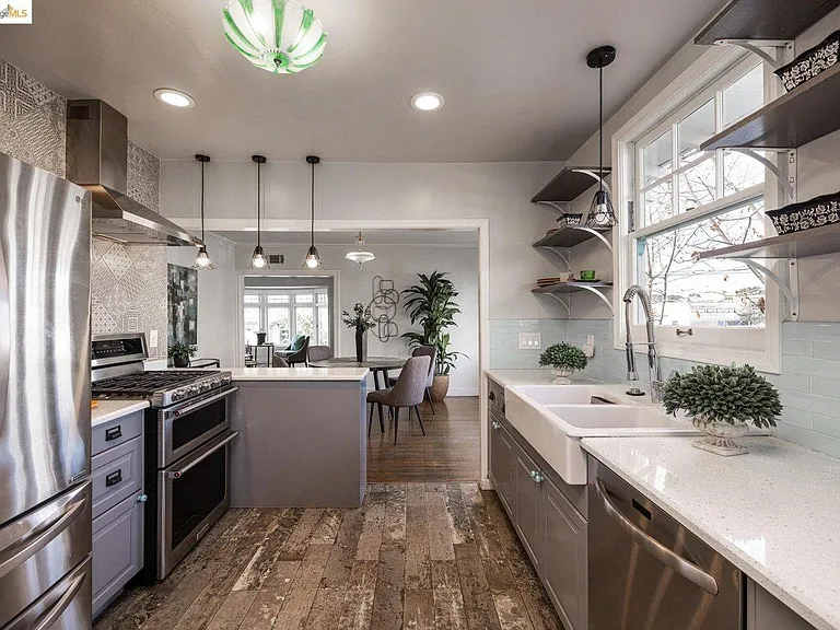 4326 Market St — Photo 10