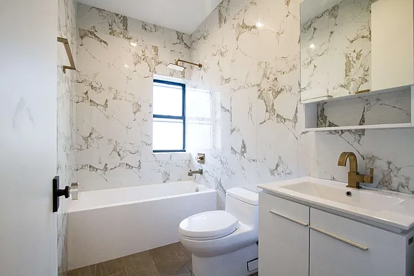 Rented by TheRealEstateCompany.com LLC | media 63