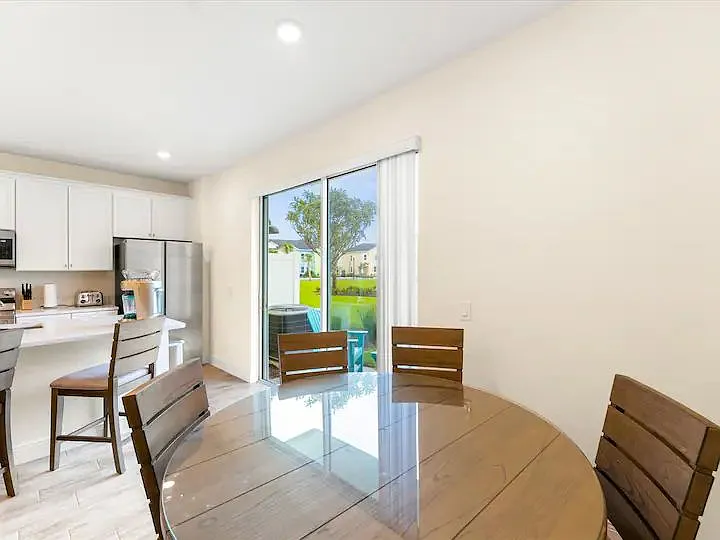 2967 Castaway Ln — Photo 4