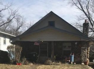 8343 Wayne Ave, Kansas City, MO 64131