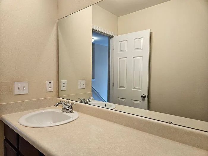 204 Hammock Dr — Photo 16
