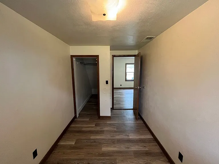 310 W Arnold St — Photo 7