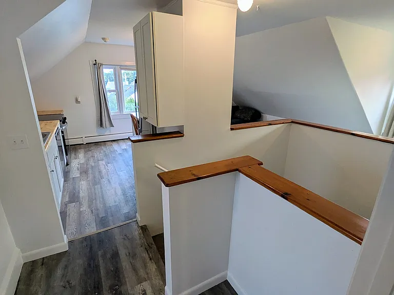 90 Gibbs Ave #4 — Photo 5