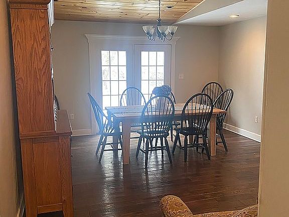 Dining Room - Photo 3