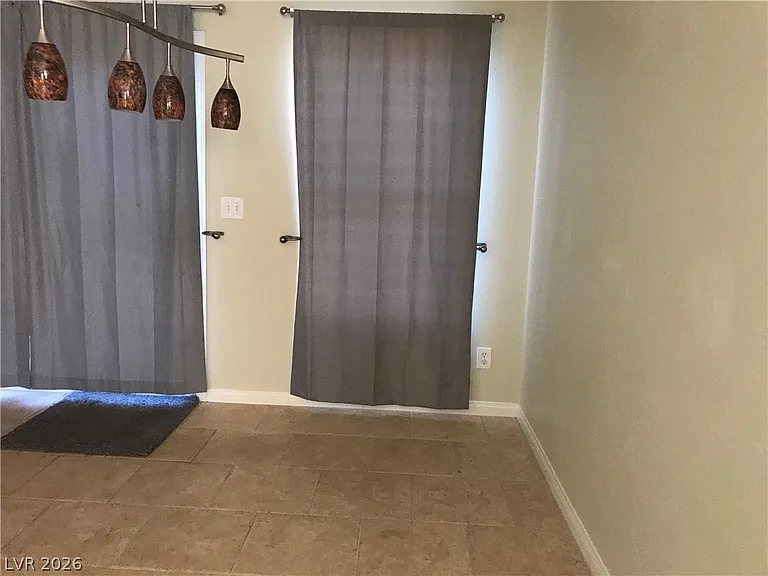 1159 Grove Park St — Photo 3