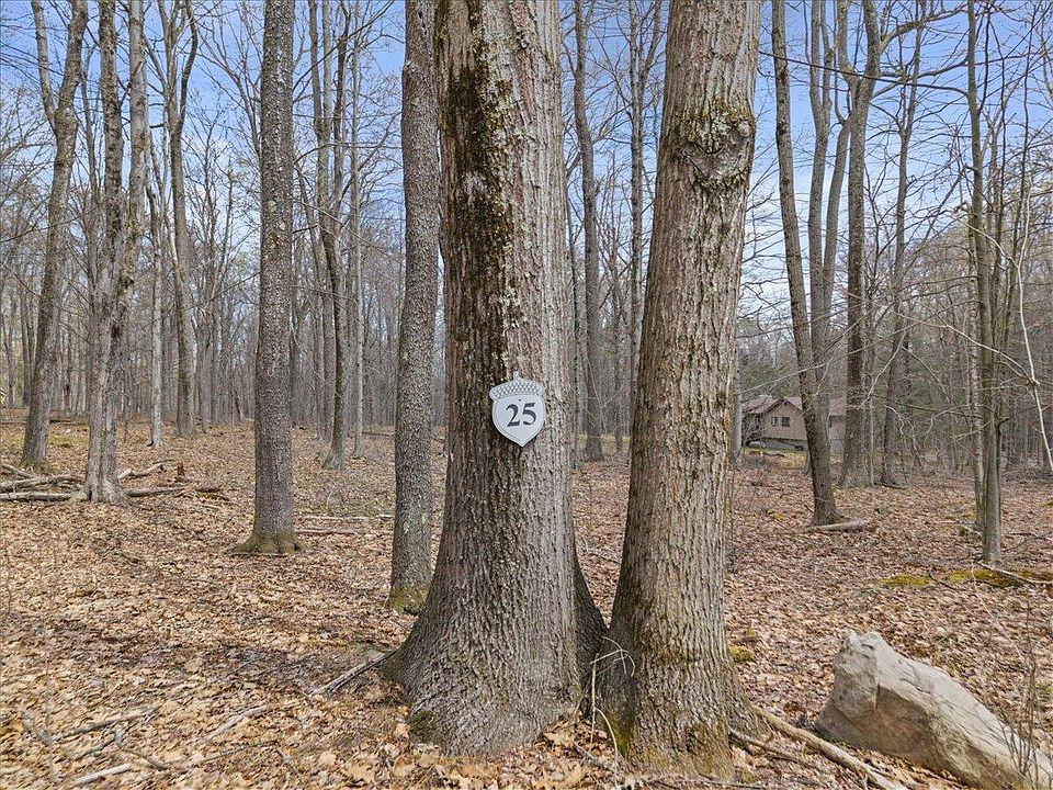 1st image of Oak Leaf Ln #25
