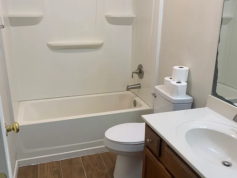 104 Aiden Ct — Photo 5