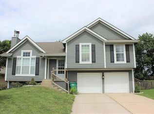 2024 SW Sterling Dr, Lees Summit, MO 64081