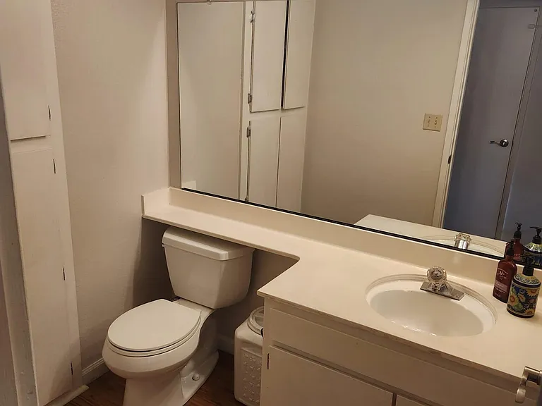 2402 Deer Tree Ct — Photo 12