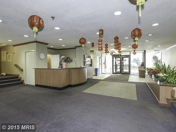 3rd image of 7401 Westlake Ter APT 1206