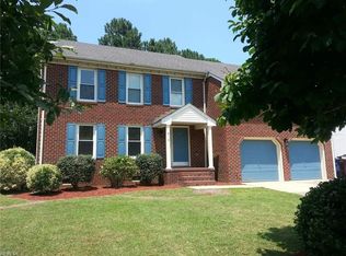 916 Arcadia Rd, Chesapeake, VA 23320