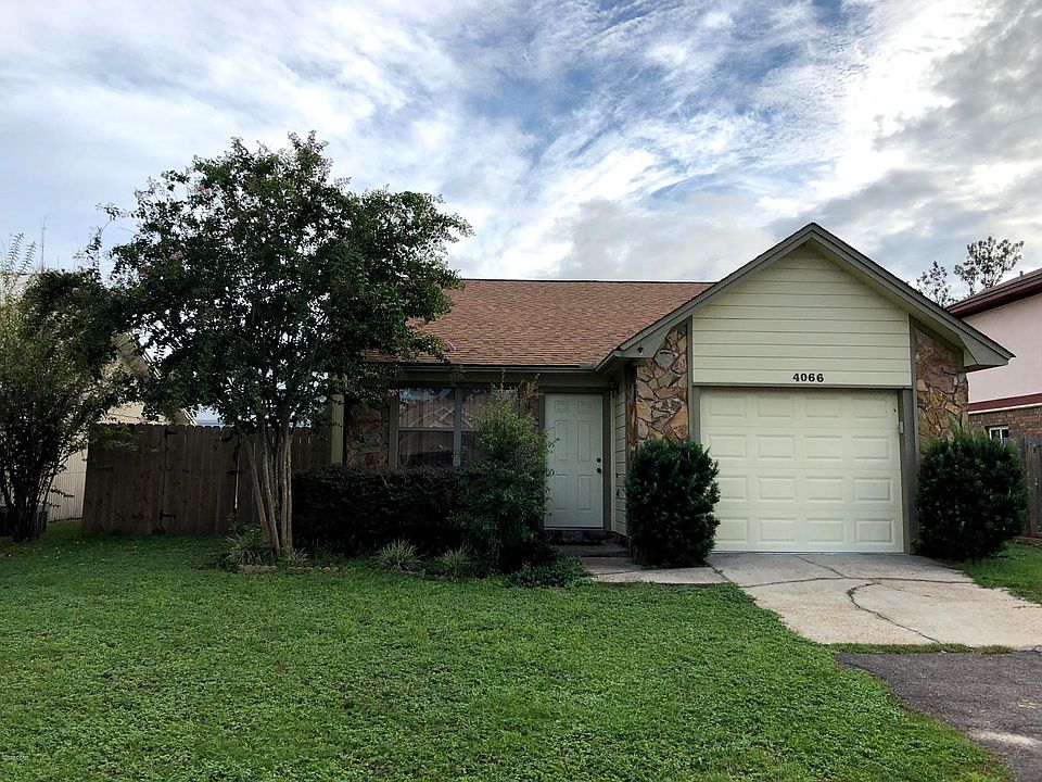 1st image of 4066 Woodridge Pl