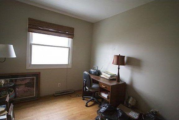 5th image of 816 Greenwood Ct