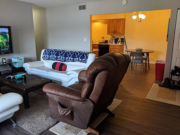 3rd image of 108 Mullingar Ct APT 1A