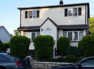 308 N 9th Ave #2, Manville, NJ 08835