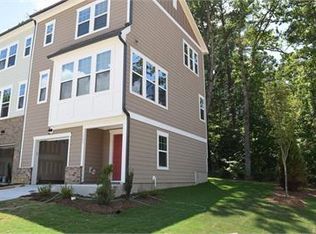 1600 Topaz Ln, Apex, NC 27502