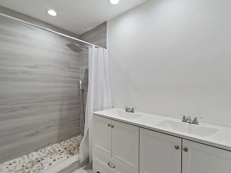 20541 SW 2nd St — Photo 11