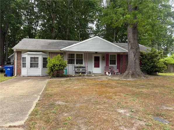 3904 Old Farm Rd, Portsmouth, VA 23703