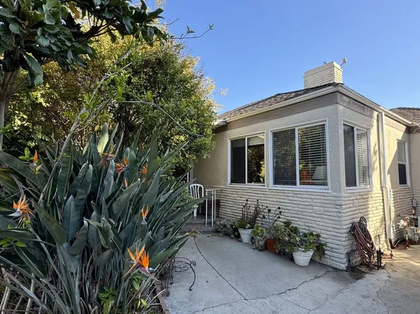 1742 Preuss Rd, Los Angeles, CA 90035