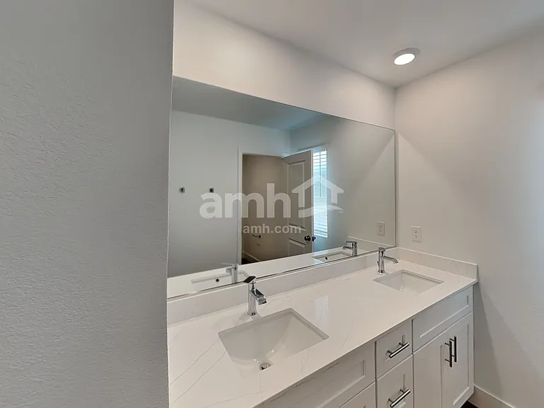8134 Winterfell Peak Ave — Photo 18
