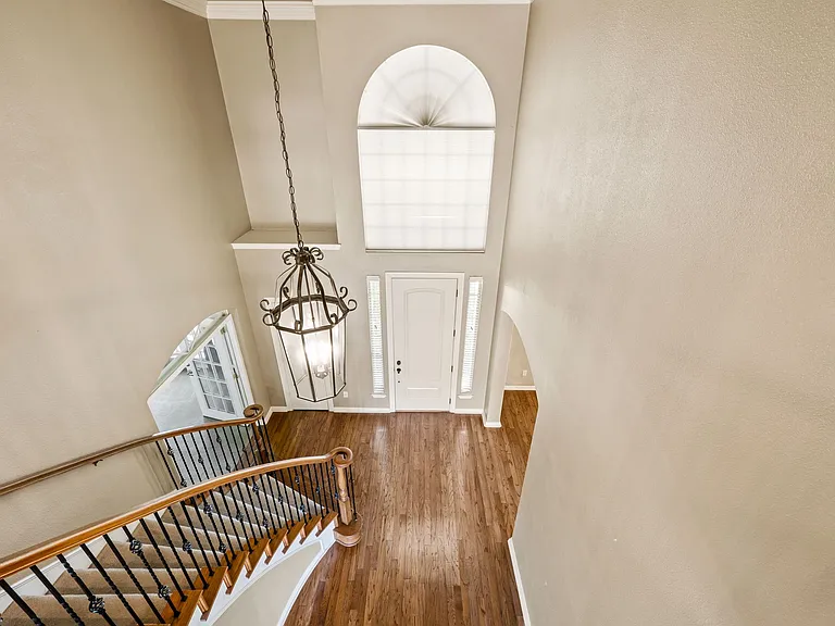 3316 Lexington Ave — Photo 12