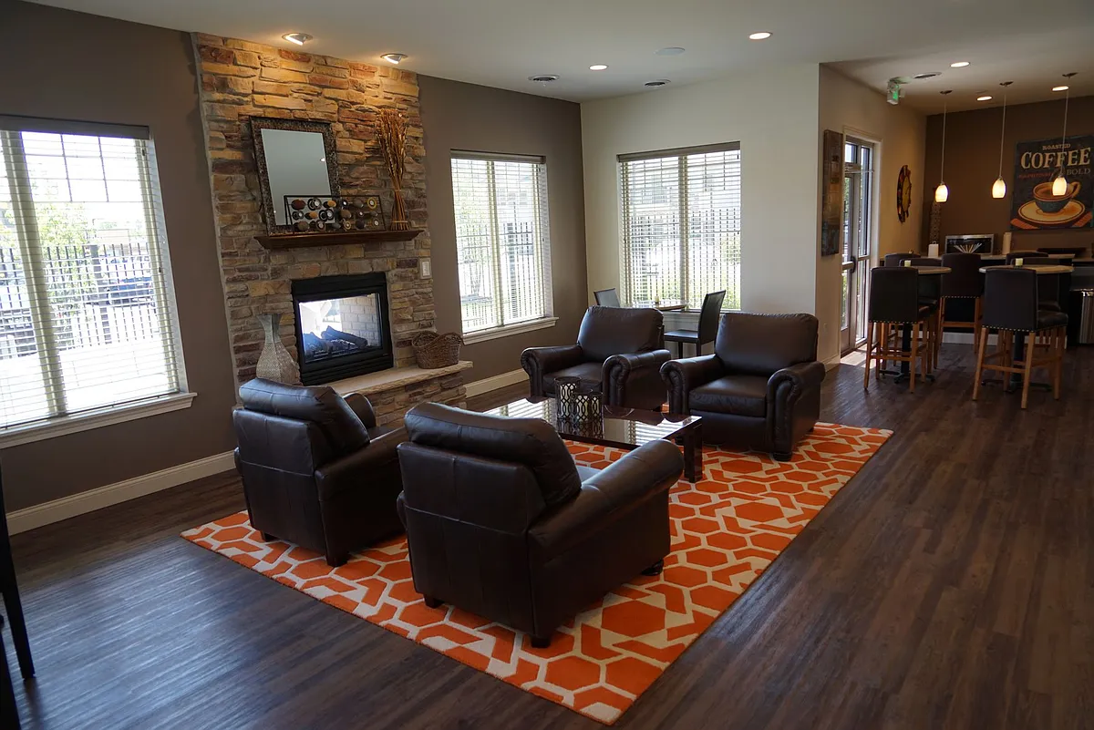 Building Photo - Prairie Square Rentals