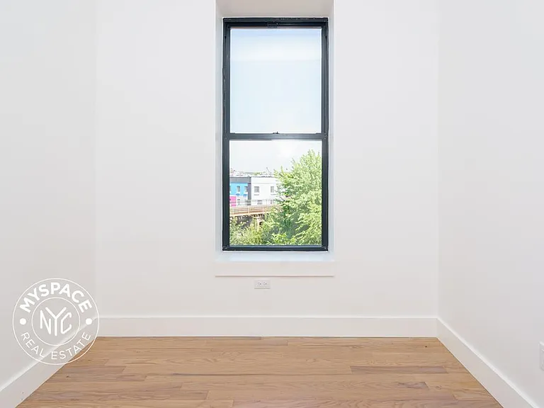 1027 Putnam Ave #4A — Photo 8