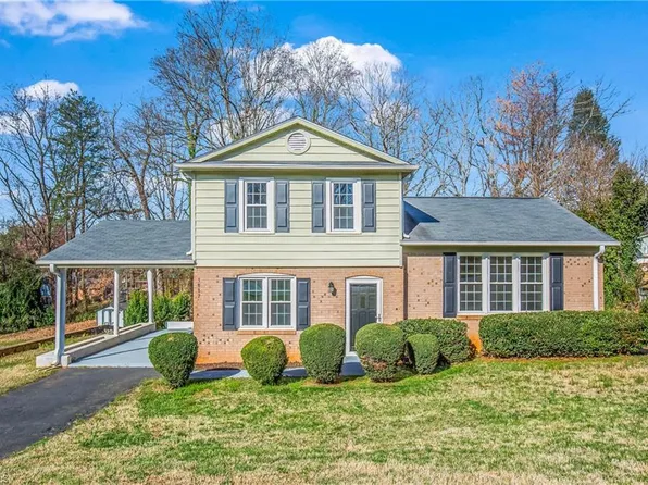 3882 Draper St, Winston Salem, NC 27105