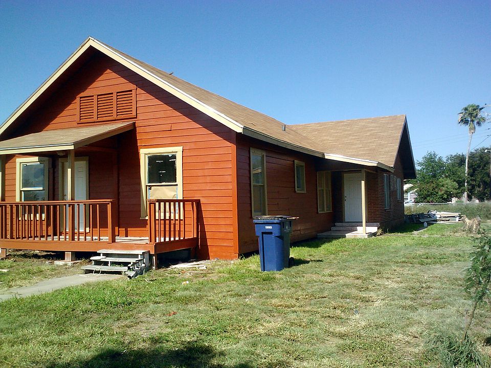 2 apartments A is Rented B is avalable