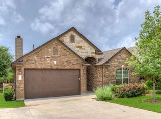 201 Bellagio Dr, Lakeway, TX 78734
