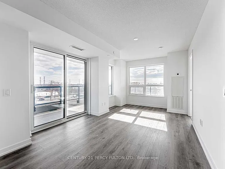 1480 Bayly St #513 — Photo 16