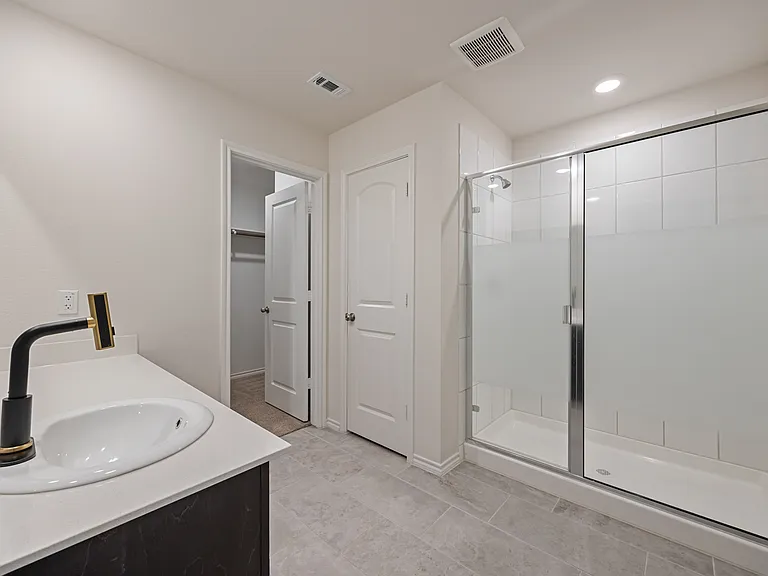 214 Crookedfield Dr — Photo 13