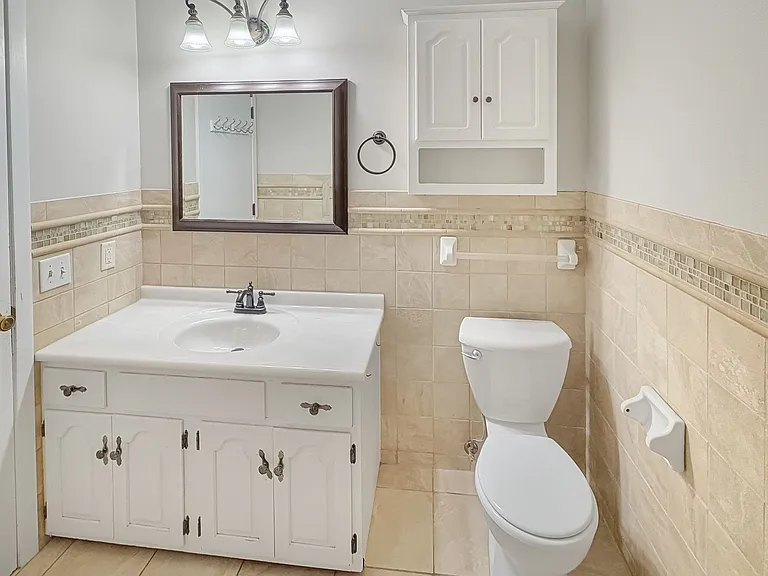 5674 Arthur St NE — Photo 27