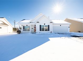 3 Lantana Ln, Rochester, NY 14612