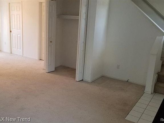 3rd image of 185 Coolidge Rd