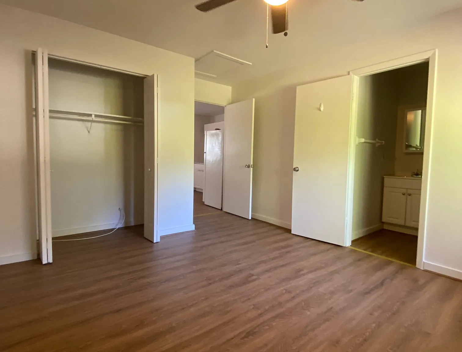 291 Lowell Avenue - 2 — Photo 2